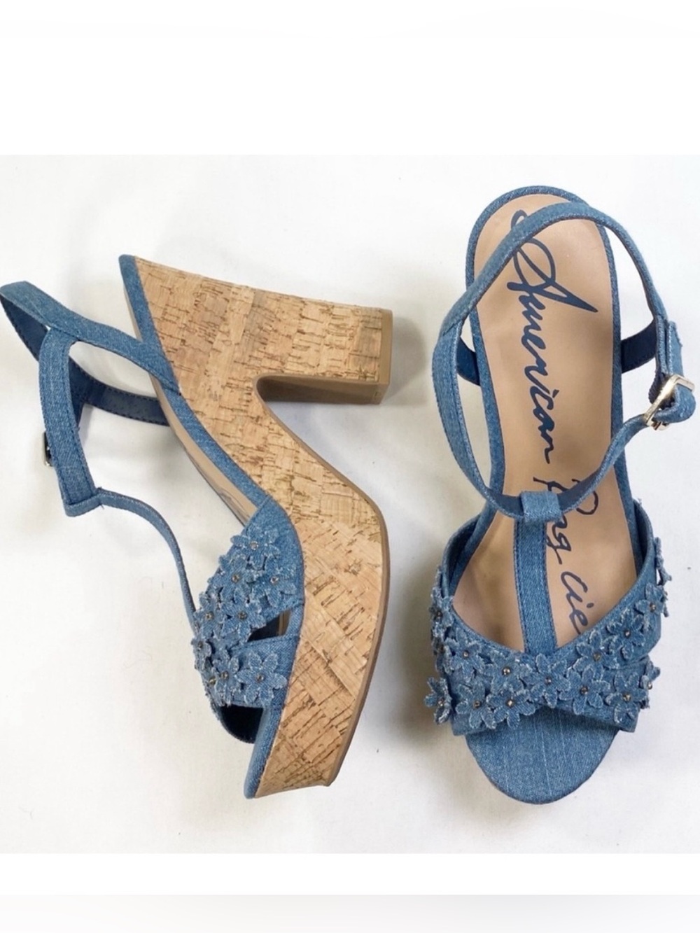 Like New American Rag Jamie Blue Denim Flower Appliqué T-Strap Platform Sandals